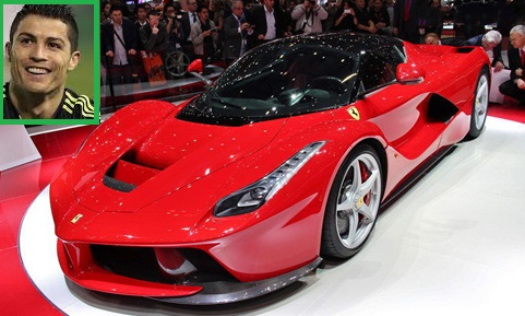 Cristiano-Ronaldo-–-LaFerrari-2014-Model